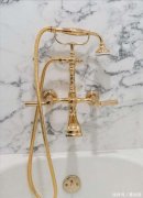 指出宴会厅的建设会遮挡住白宫的主体建筑