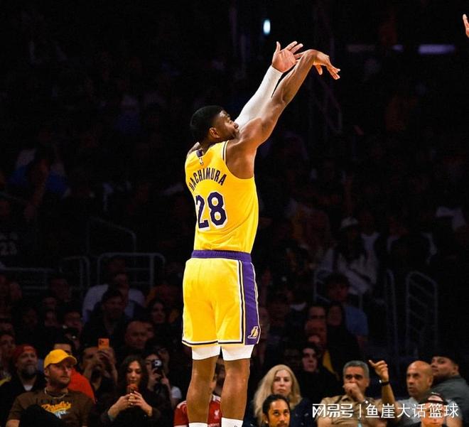 湖人惨败雷霆遭遇两连败 亚历山大三节打卡轰