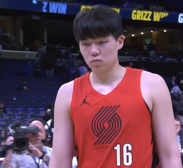 中国篮球新星留洋遇阻：杨瀚森NBA挣扎 林葳NCA