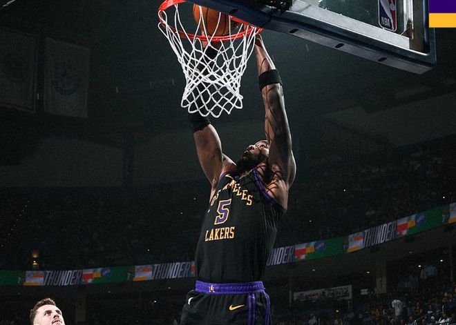 雷霆43分狂胜湖人 东契奇伤退引担忧